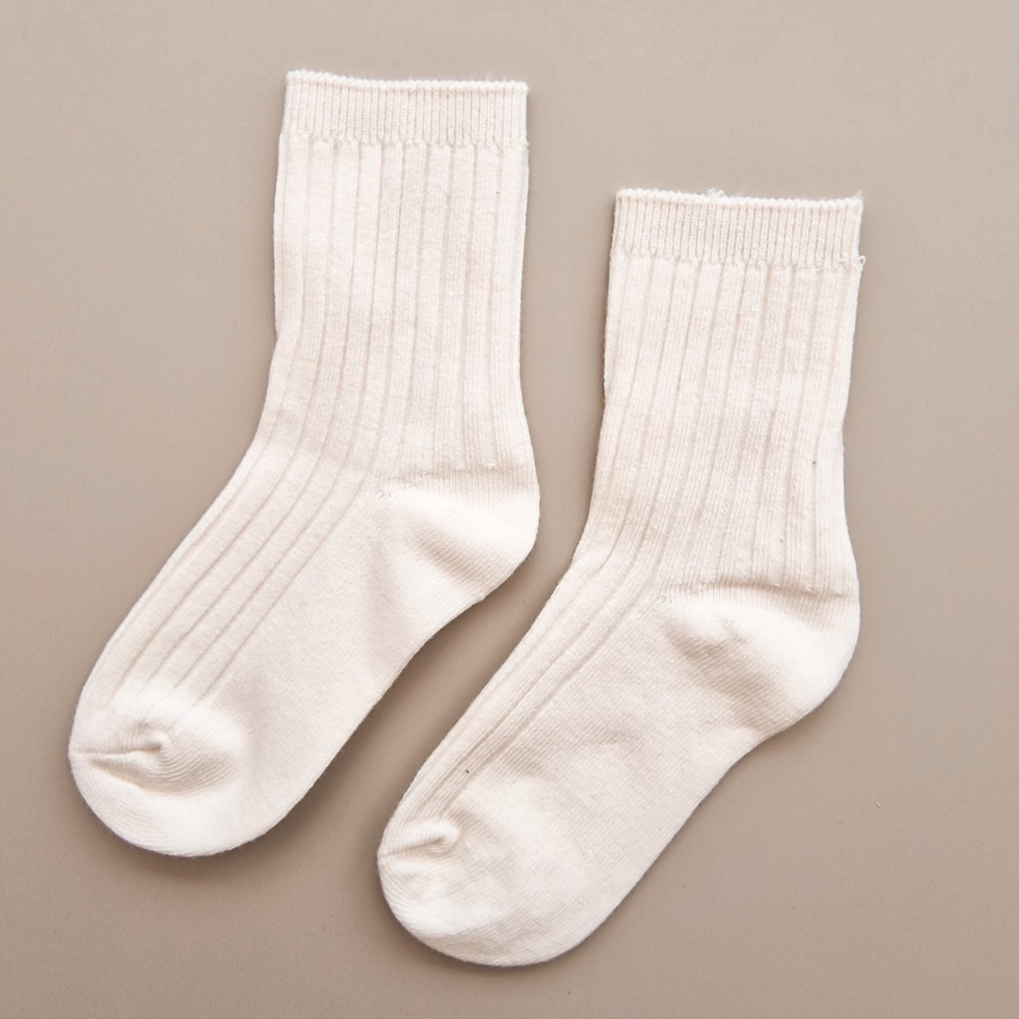 Socken Creme